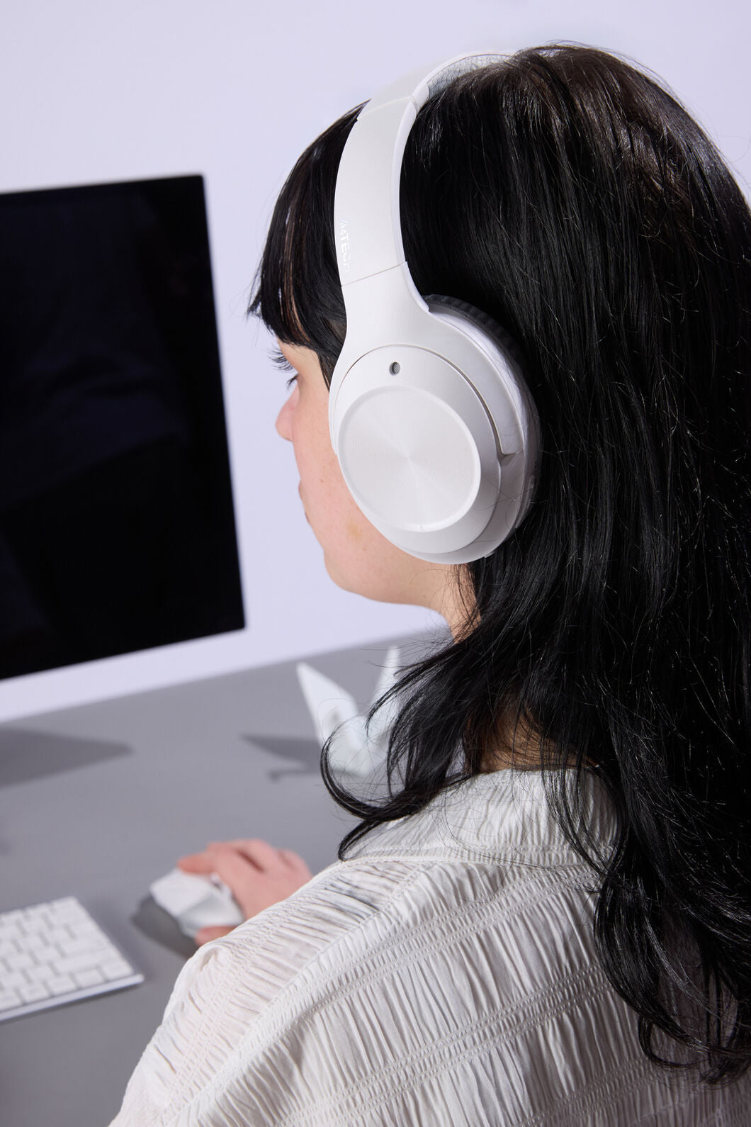 A4Tech - A4Tech BH200 White Dual-Mode Wireless Headphones - white