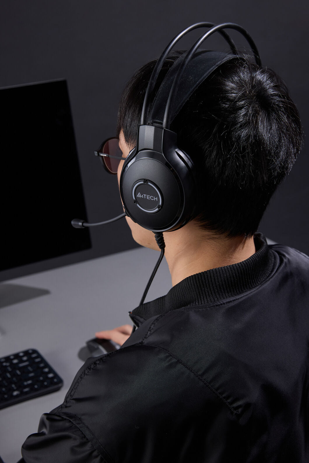 A4Tech - FH300U Neon Illum. Headset - black